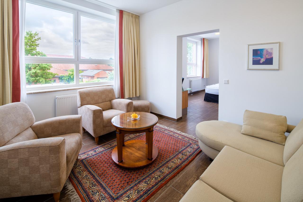 Taba Hotel Kellinghusen Eksteriør billede